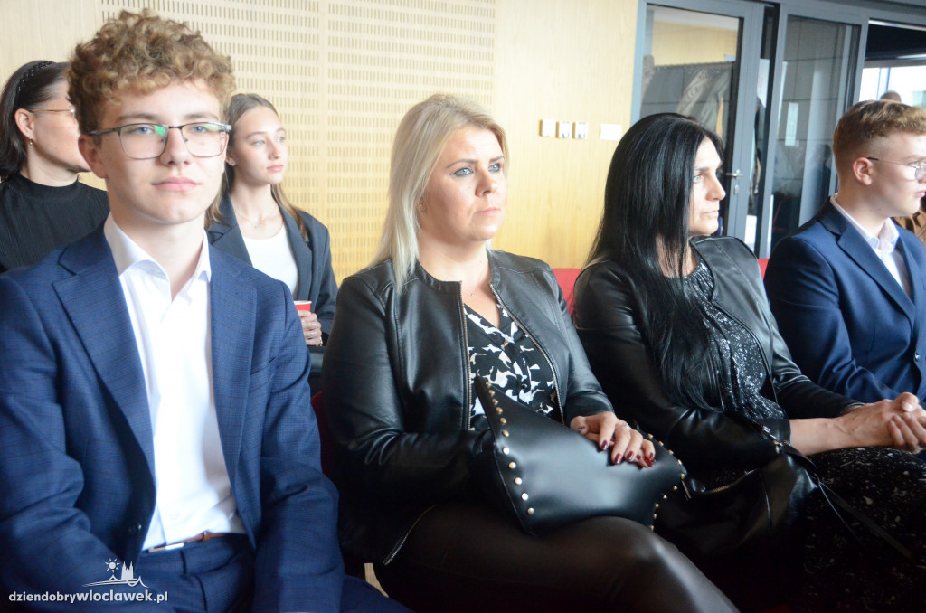 Fundacja ANWIL przyznała stypendia najzdolniejszym