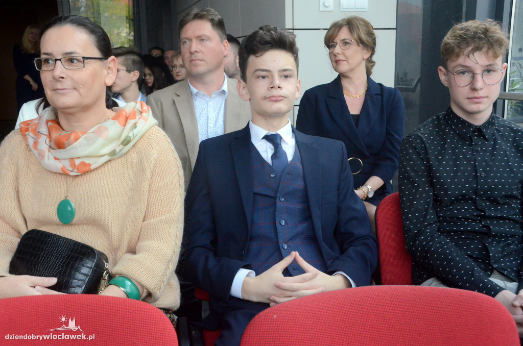 Fundacja ANWIL przyznała stypendia najzdolniejszym
