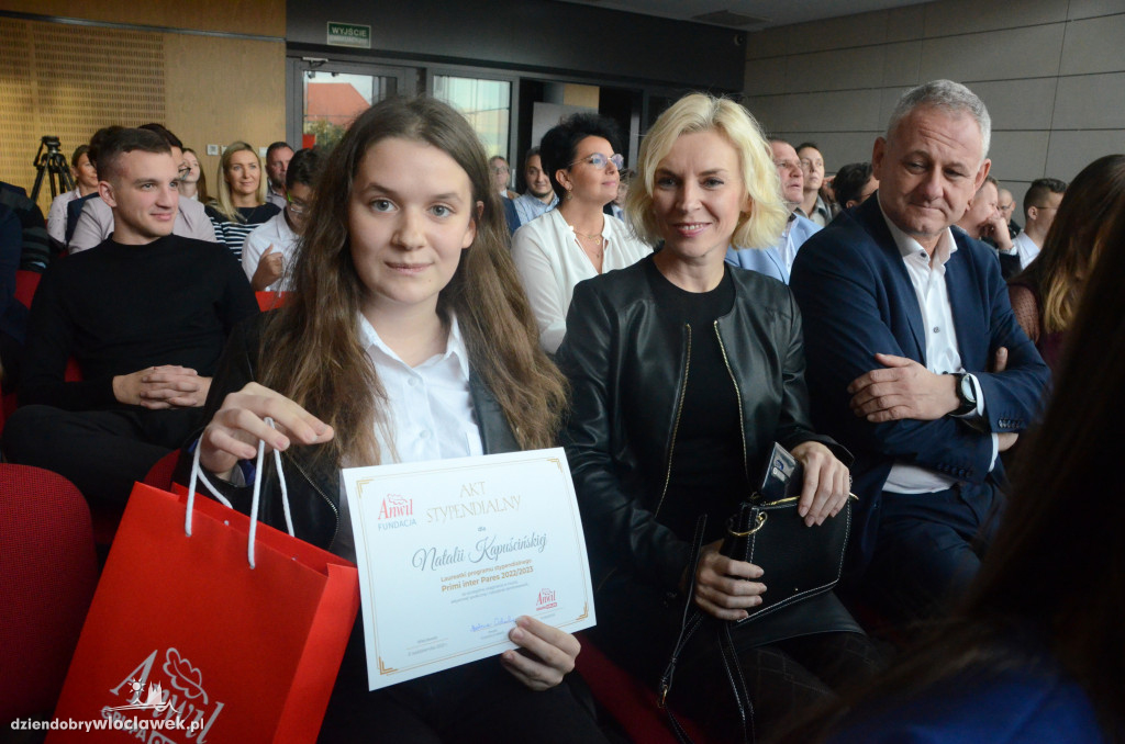 Fundacja ANWIL przyznała stypendia najzdolniejszym