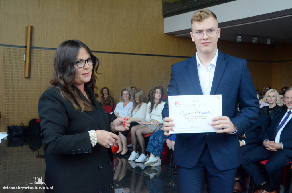 Fundacja ANWIL przyznała stypendia najzdolniejszym
