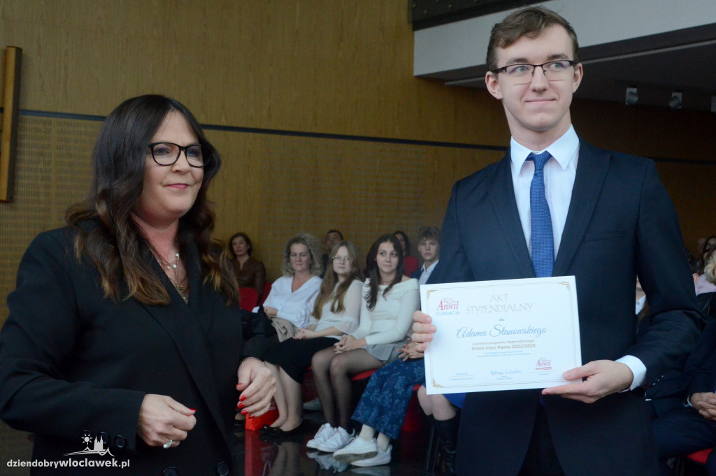 Fundacja ANWIL przyznała stypendia najzdolniejszym