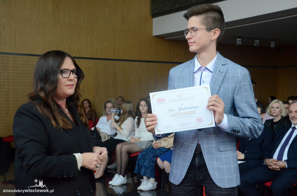 Fundacja ANWIL przyznała stypendia najzdolniejszym
