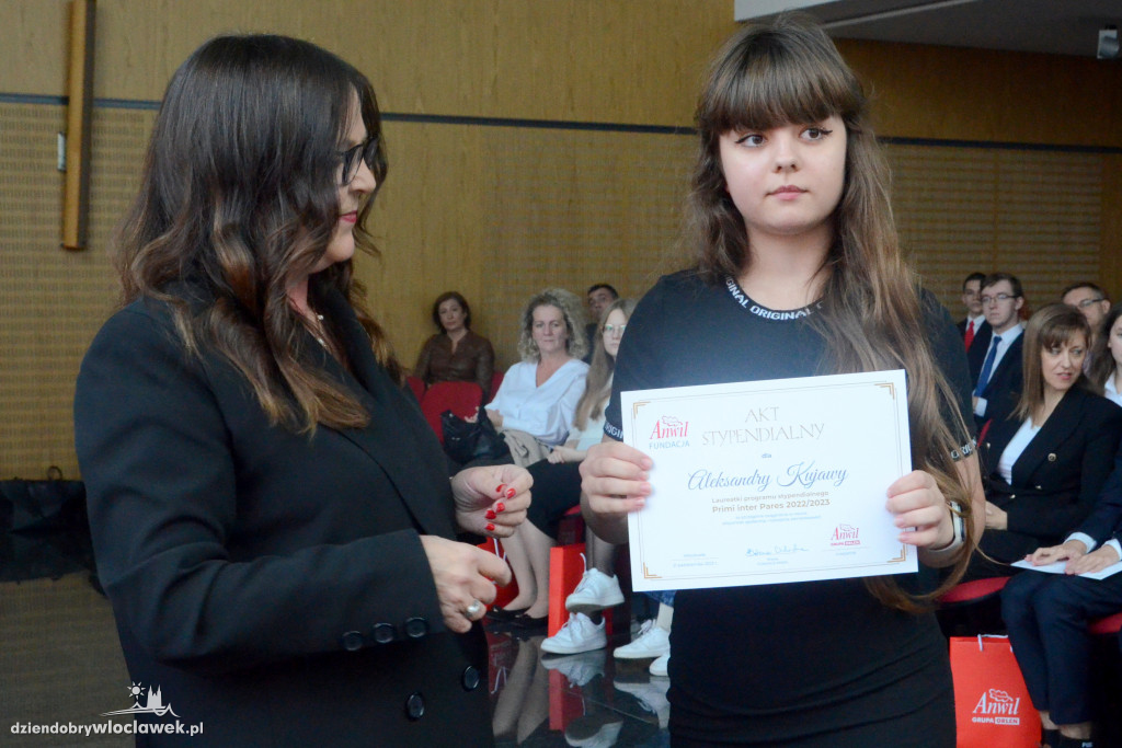 Fundacja ANWIL przyznała stypendia najzdolniejszym