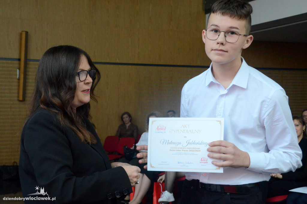 Fundacja ANWIL przyznała stypendia najzdolniejszym