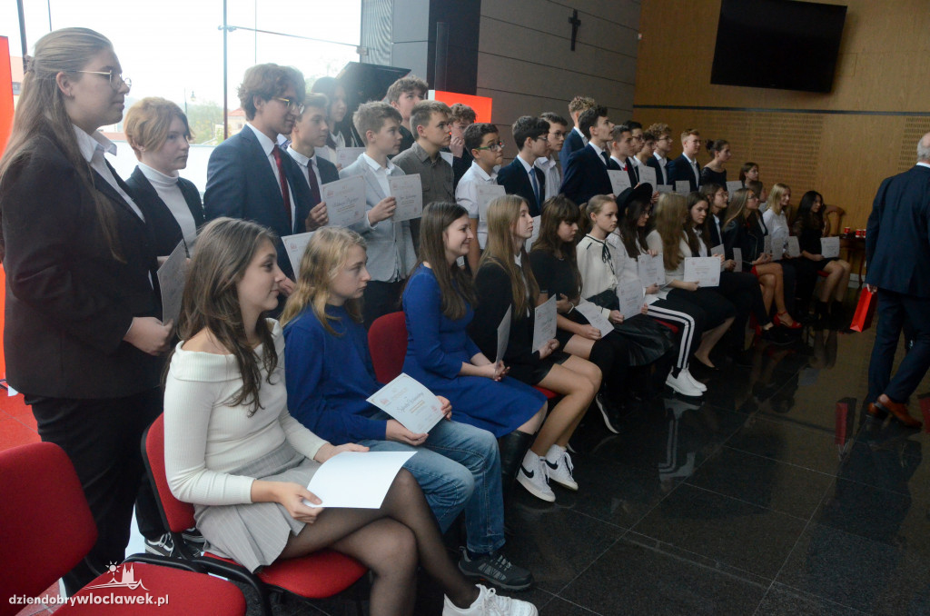 Fundacja ANWIL przyznała stypendia najzdolniejszym