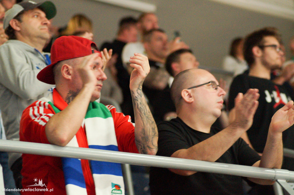 Kibice na meczu Anwil vs King