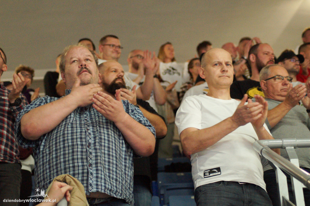 Kibice na meczu Anwil vs King