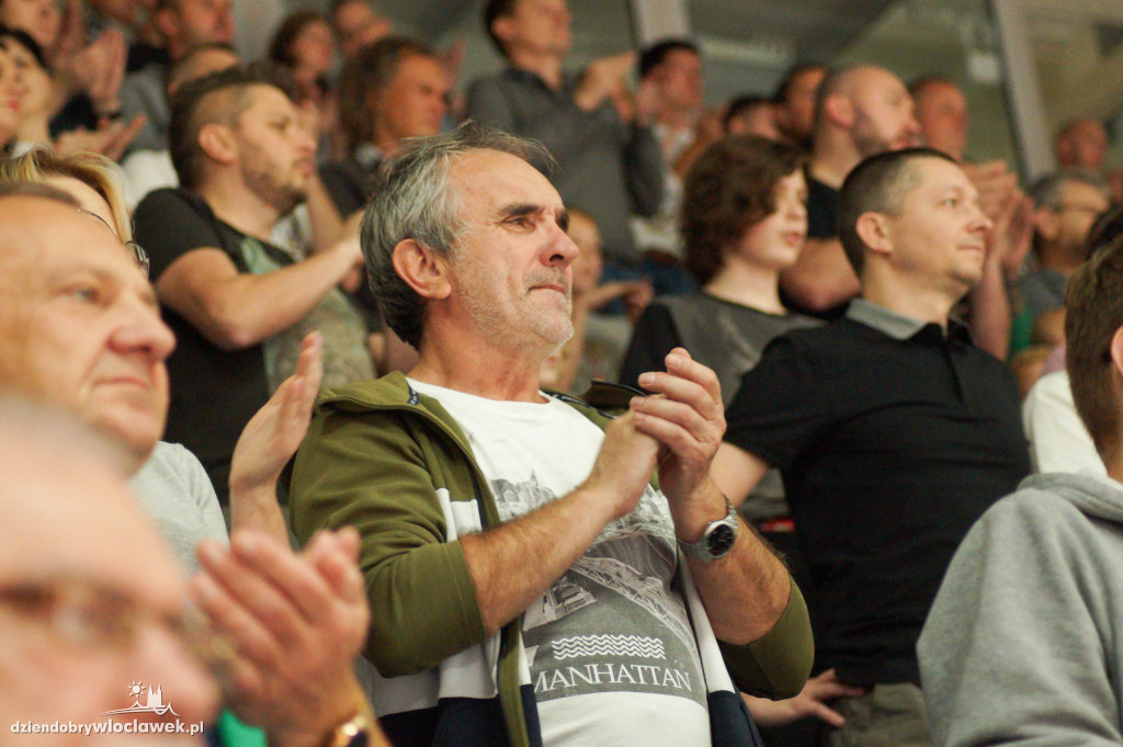 Kibice na meczu Anwil vs King