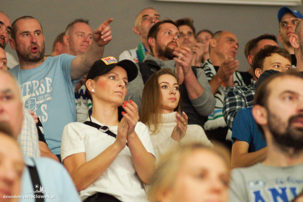 Kibice na meczu Anwil vs King