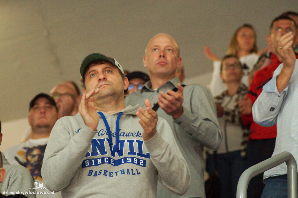 Kibice na meczu Anwil vs King
