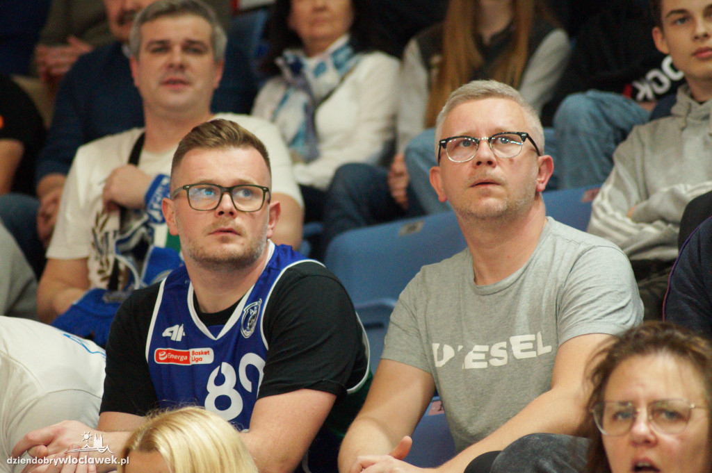 Kibice na meczu Anwil vs King