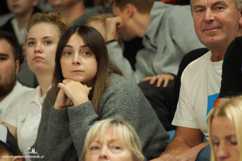 Kibice na meczu Anwil vs King