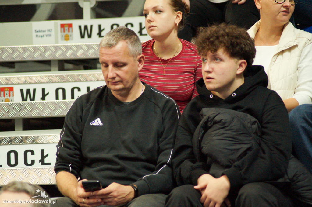 Kibice na meczu Anwil vs King