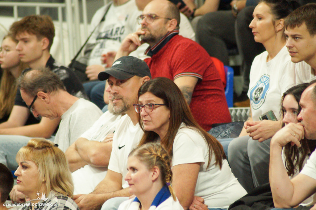 Kibice na meczu Anwil vs King