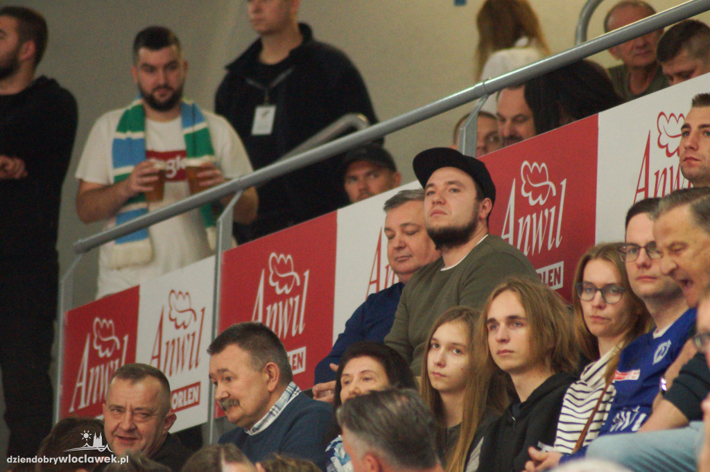 Kibice na meczu Anwil vs King