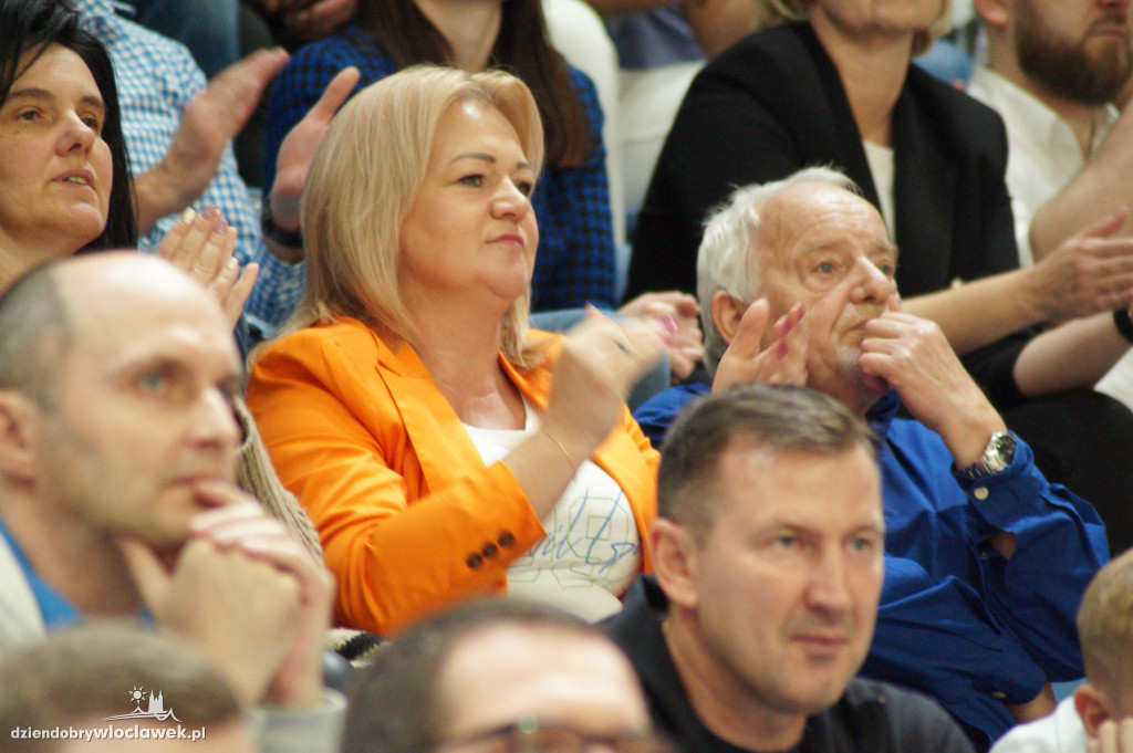 Kibice na meczu Anwil vs King