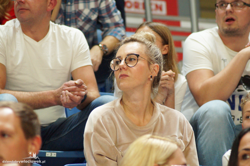 Kibice na meczu Anwil vs King