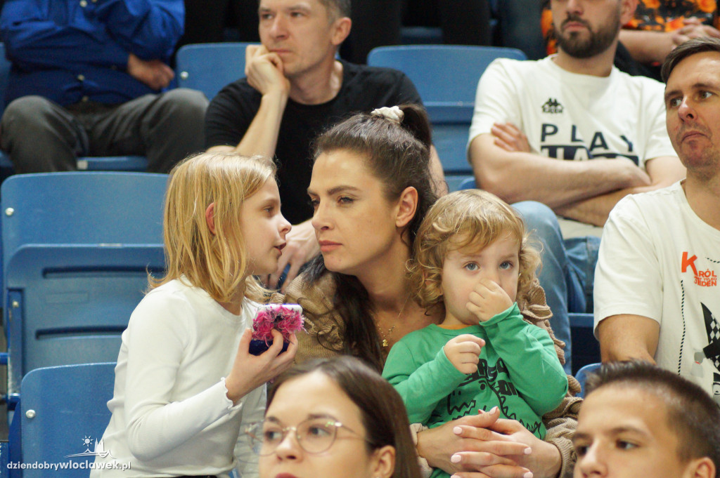 Kibice na meczu Anwil vs King