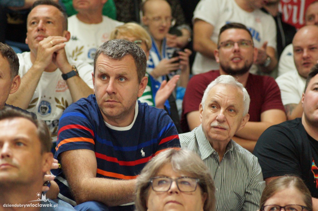 Kibice na meczu Anwil vs King