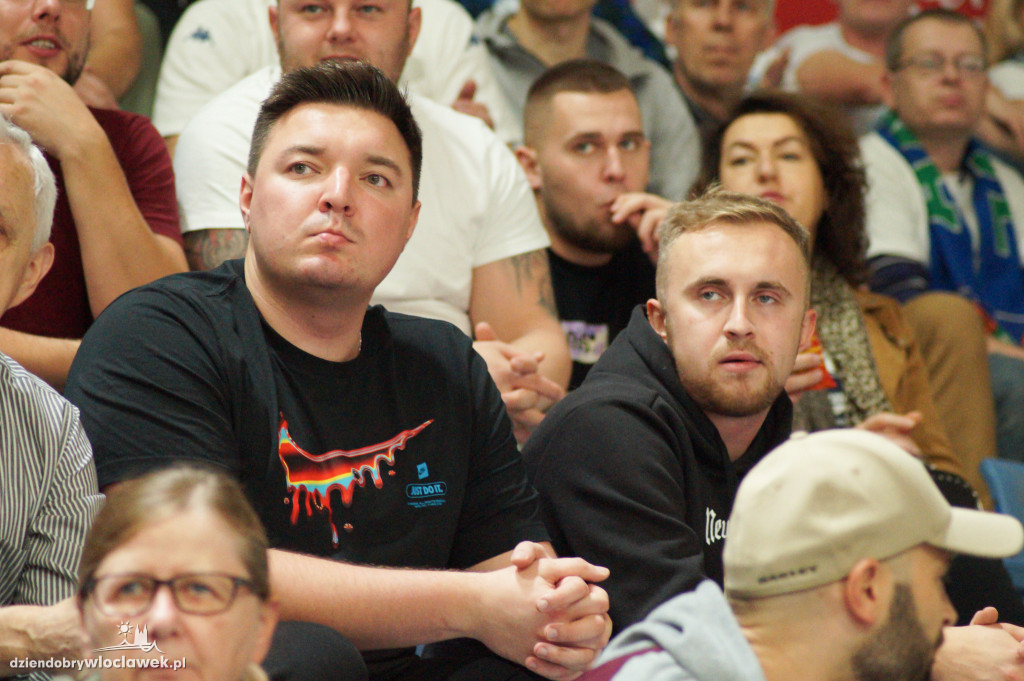 Kibice na meczu Anwil vs King