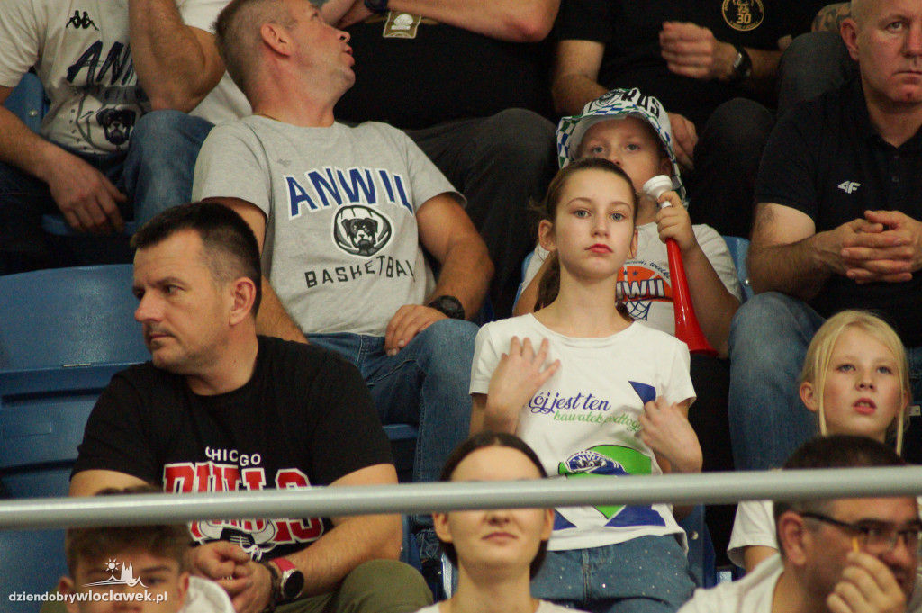 Kibice na meczu Anwil vs King