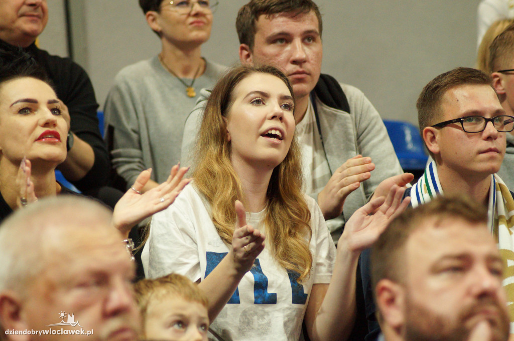 Kibice na meczu Anwil vs King
