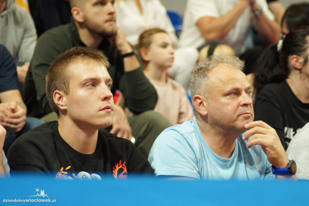 Kibice na meczu Anwil vs King