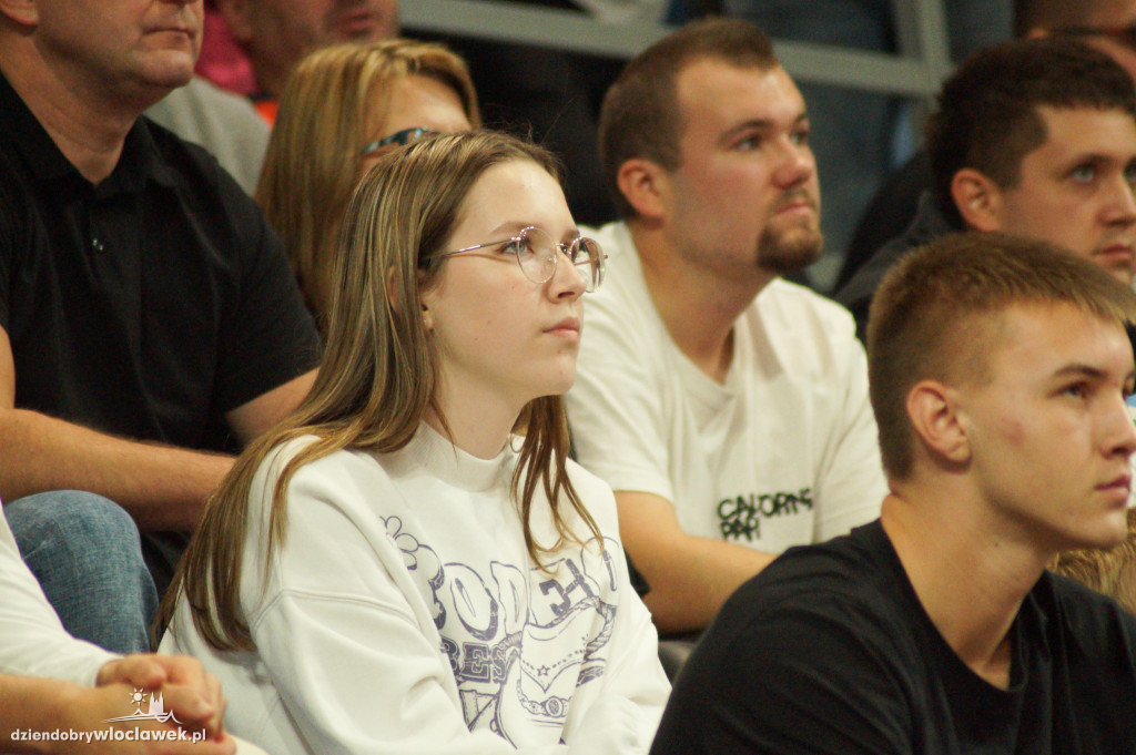 Kibice na meczu Anwil vs King