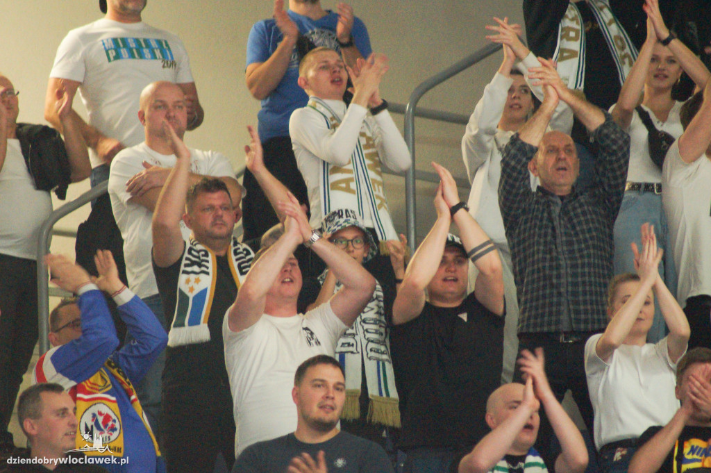 Kibice na meczu Anwil vs King