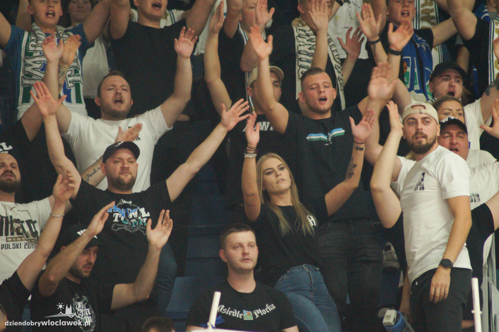 Kibice na meczu Anwil vs King