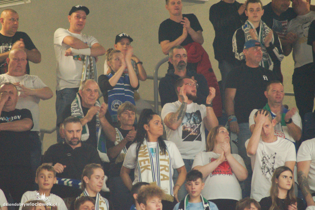 Kibice na meczu Anwil vs King