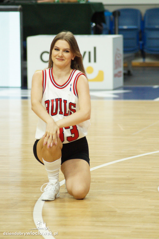 Cheerleaderki na meczu Anwil vs Sporting