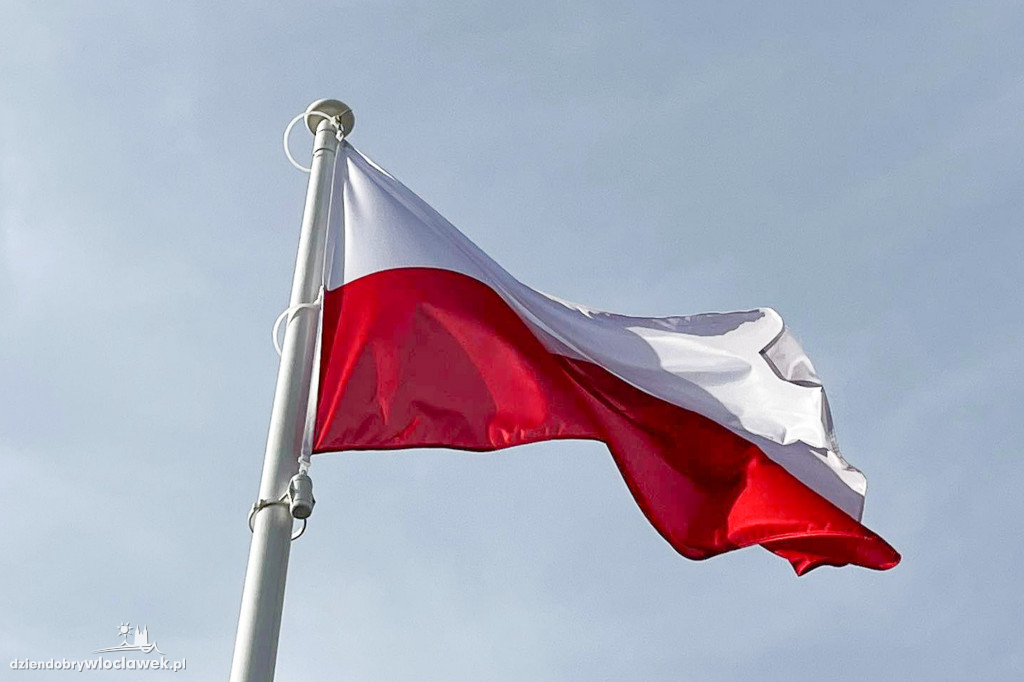 Maszt flagowy stanął na Zawiślu