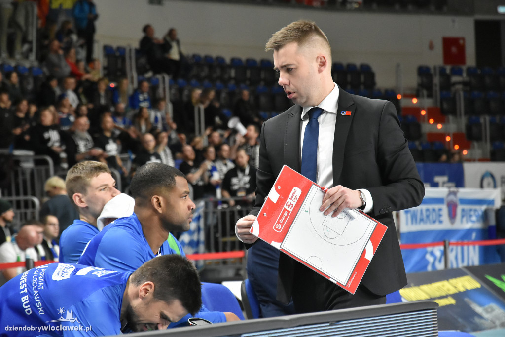 Twarde Pierniki Toruń vs Anwil Włocławek [74:84]