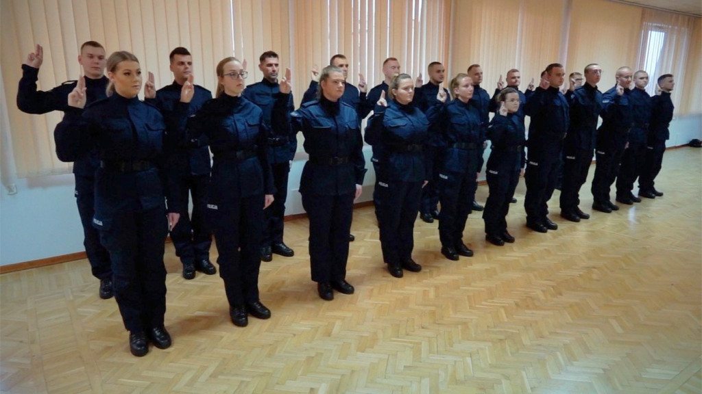 Ślubowanie nowych policjantów