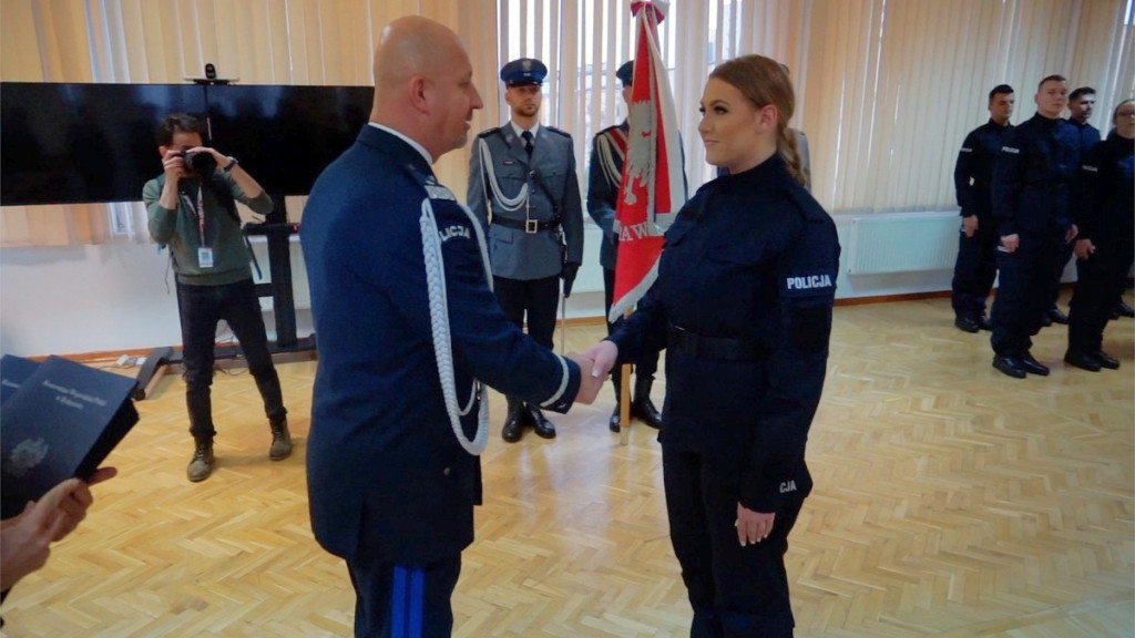 Ślubowanie nowych policjantów