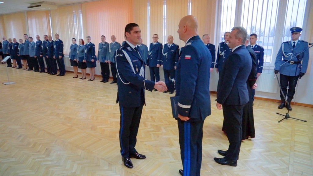 Ślubowanie nowych policjantów