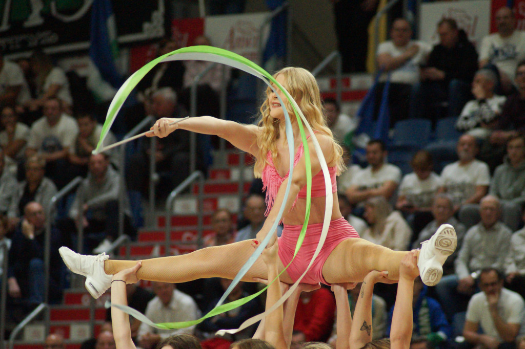 Cheerleaderki na meczu Anwil vs Start