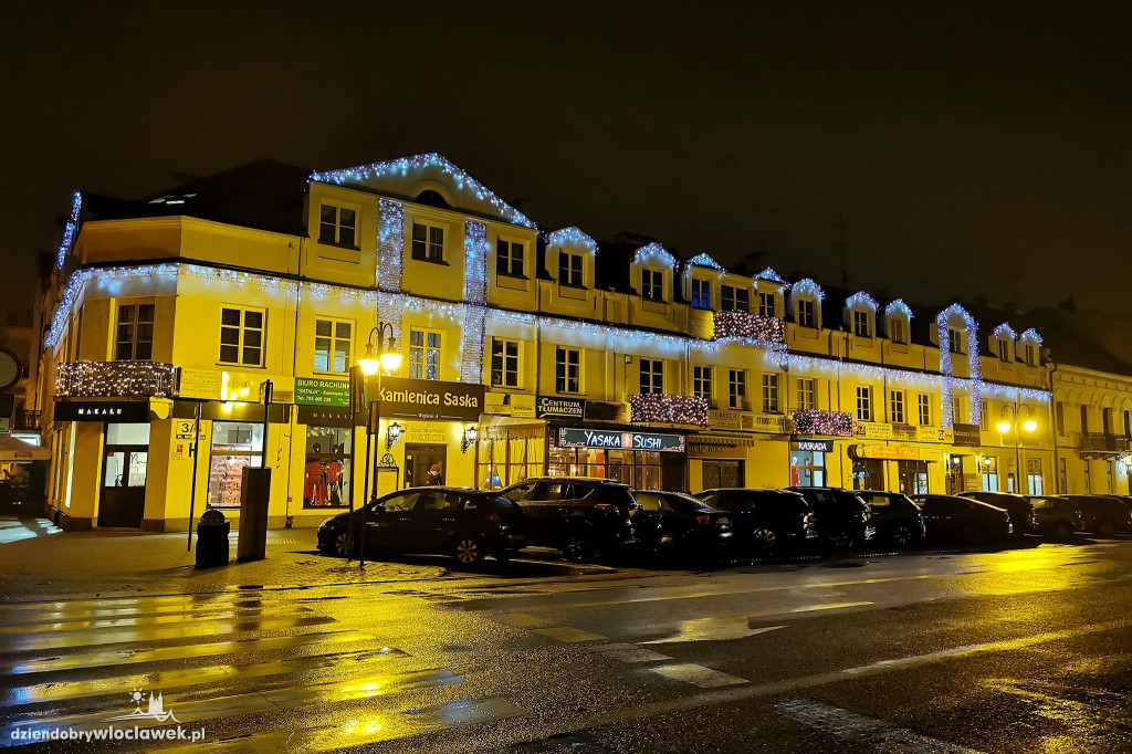 Centrum miasta w świątecznej iluminacji