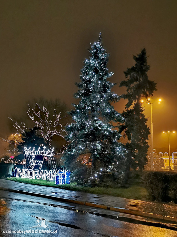 Centrum miasta w świątecznej iluminacji