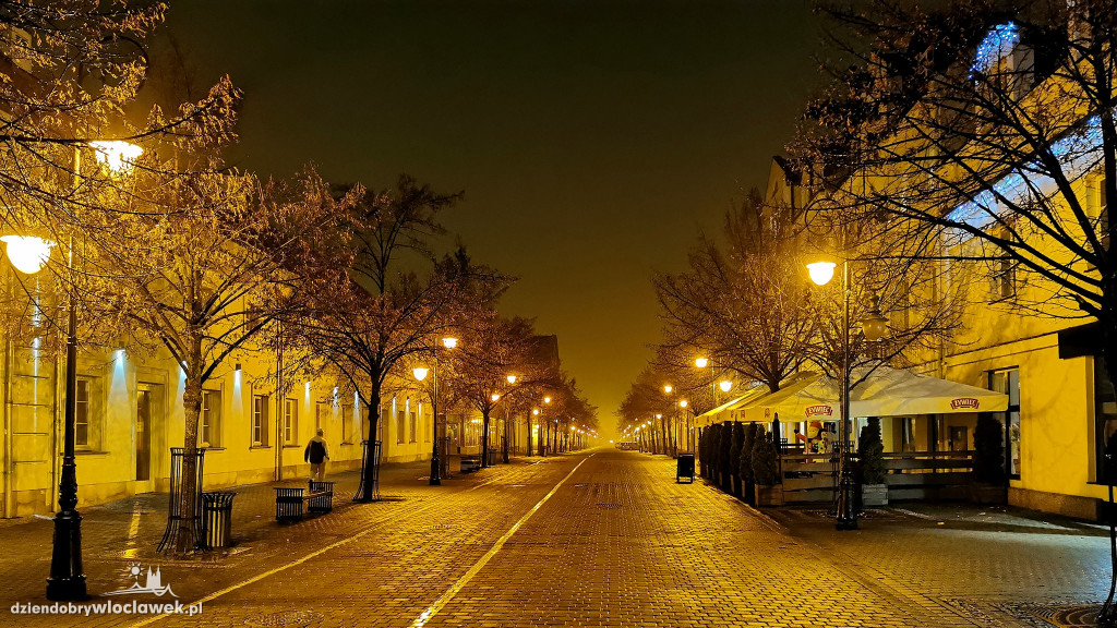 Centrum miasta w świątecznej iluminacji