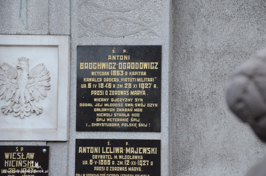 Spacerek historyczny po cmentarzu komunalnym