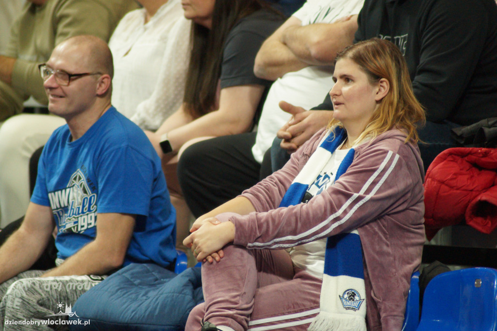 Kibice na meczu Anwil Włocławek Keravnos BC
