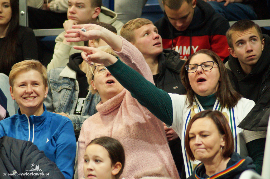 Kibice na meczu Anwil Włocławek Keravnos BC