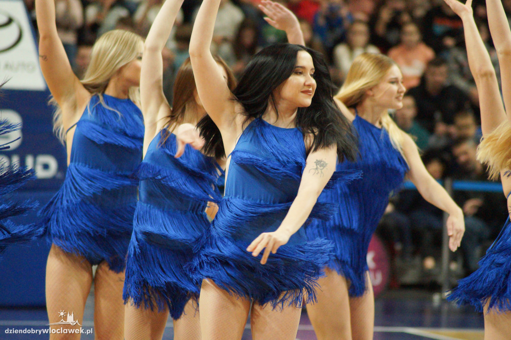 Cheerleaderki na meczu Anwil vs Keravnos