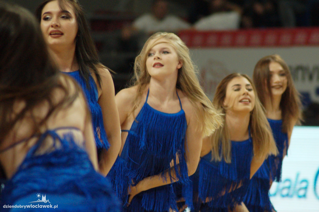 Cheerleaderki na meczu Anwil vs Keravnos