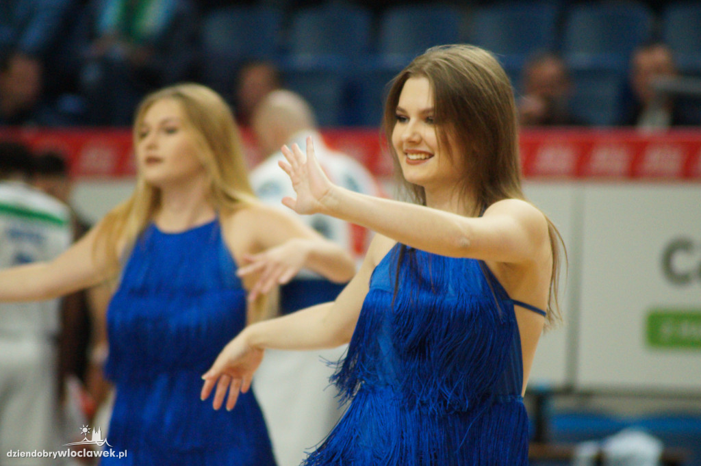 Cheerleaderki na meczu Anwil vs Keravnos