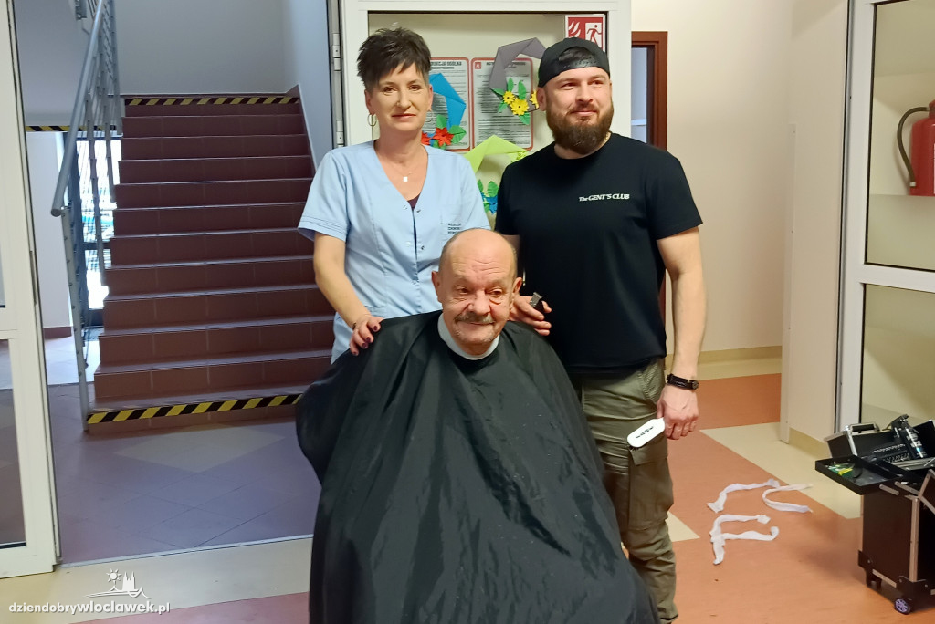 Barber w DPS przy Żeromskiego we Włocławku