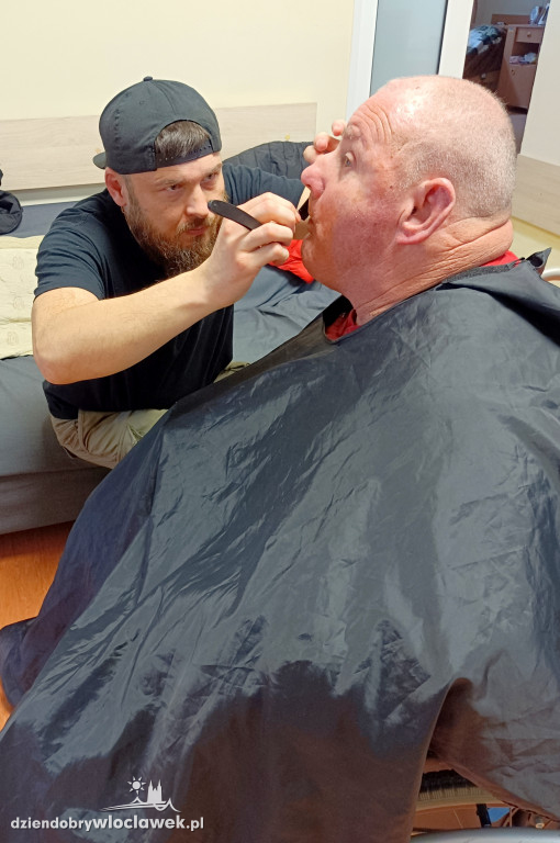 Barber w DPS przy Żeromskiego we Włocławku