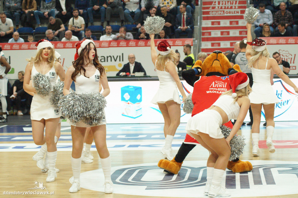 Cheerleaderki na meczu Anwil vs Trefl